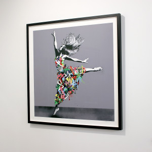 MArtin Whatson Box frame edge to edge